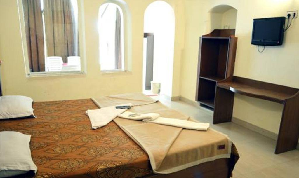 Hotel Bhajgovindam Haridwār Стая снимка
